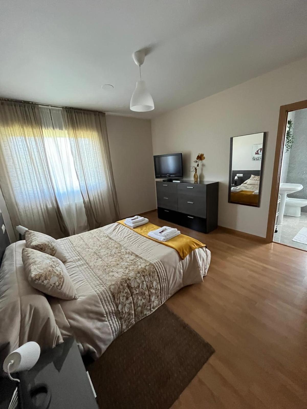 Os Cabaleiros Apartment โมส ภายนอก รูปภาพ